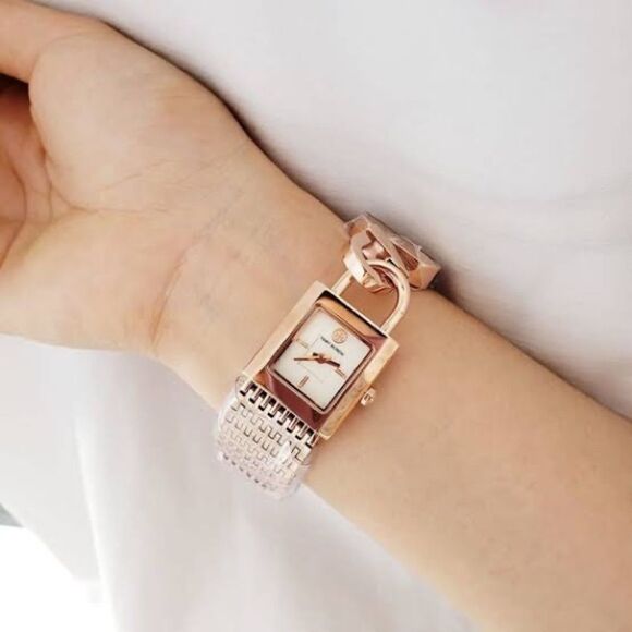 TORY BURCH SURREY ROSEGOLD LADIES LOCK WATCH, MESH BAND D6 - Picture 11 of 11